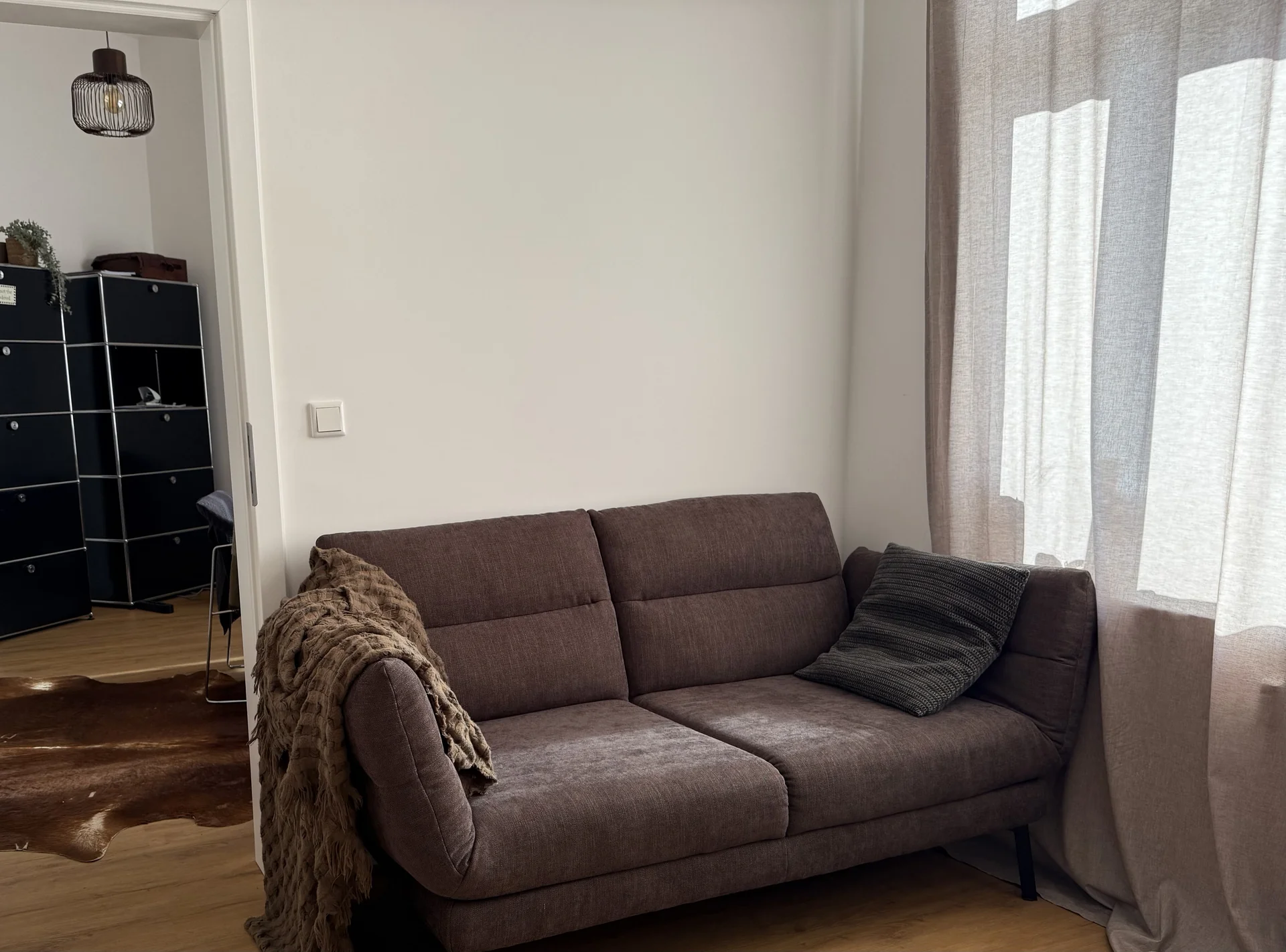 Sofa-Bereich der Coaching-Praxis von Birgit Böttcher in Düsseldorf